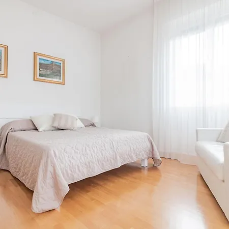 아파트 Il Di Diana